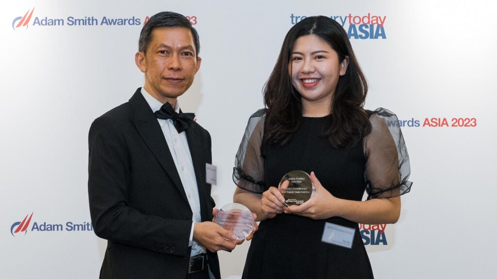 Photo of Thing Tock Kong, OCBC and Tan Sin, Aqina Poultry Sdn Bhd.