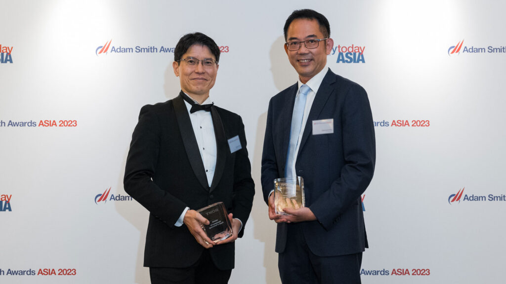 Photo of Takehiro Yagi, Sony Group Corporation and Desmond Ong, J.P. Morgan.