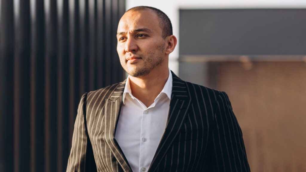 Pulat Yunusmetov, Associate Director, Treasury