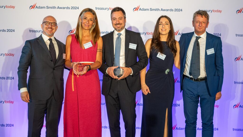 Photo of Francesco Donadel, J.P. Morgan and Maura Olivero, Elio Fonti, Martina Meringolo and Frans Alpaert, IVECO CAPITAL.